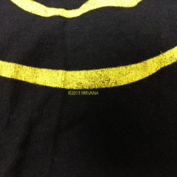 Y2K Nirvana Smiley Face T-Shirt Womens L Black 2013 Grunge Nevermind Tultex VTG - Picture 4 of 9